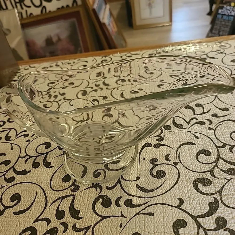 Crisa Libbey Glass Gravy Boat